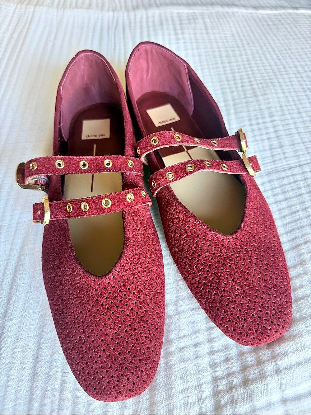 Dolce Vita Baylee Grommet Ballet Flats Perforated Suede Flats in Burgundy US 12